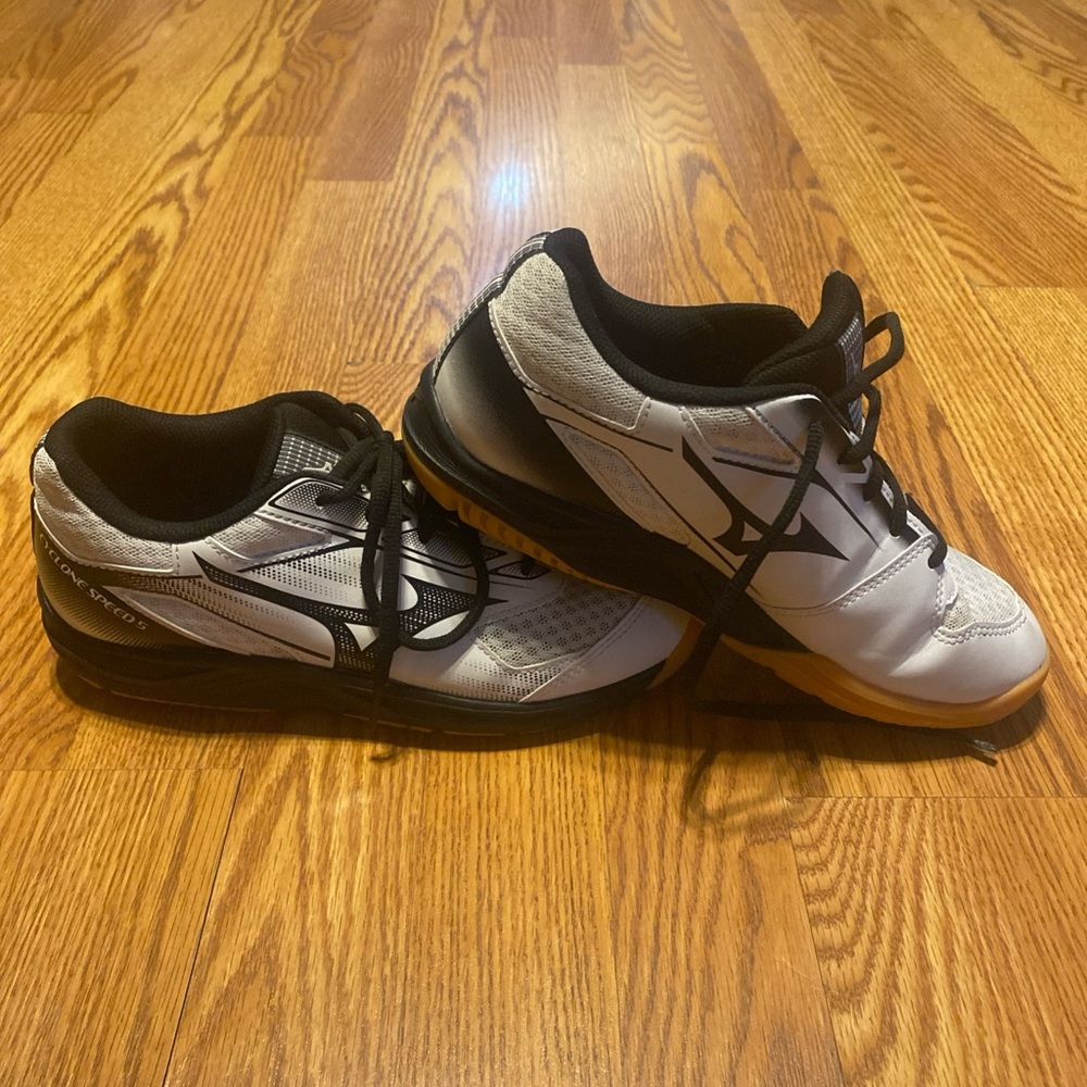 MIZUNO CYCLONE SPEED 5 VOLLEYBALL SHOES V1GC258161 WOMEN'S SZ 8 WHITE BLACK EUC